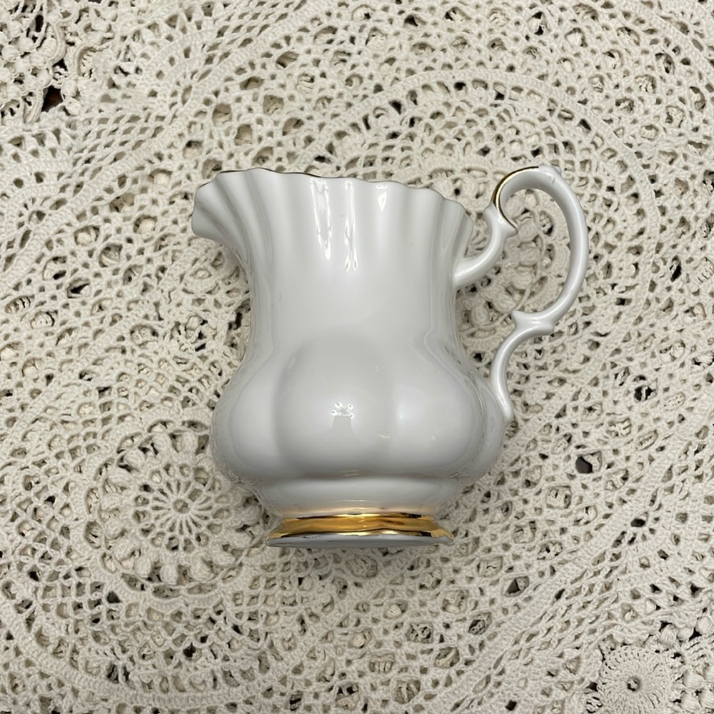 Royal Albert Val D’or Creamer
